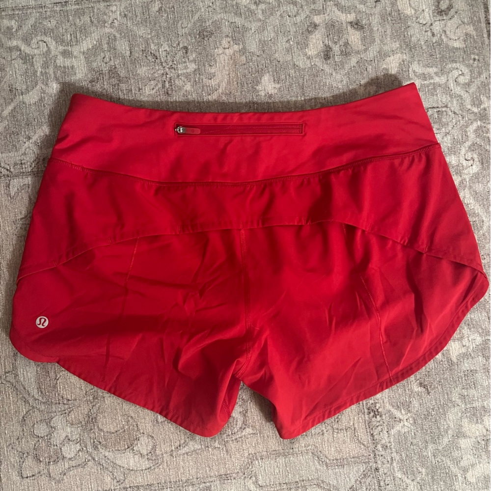 Lulu shorts red